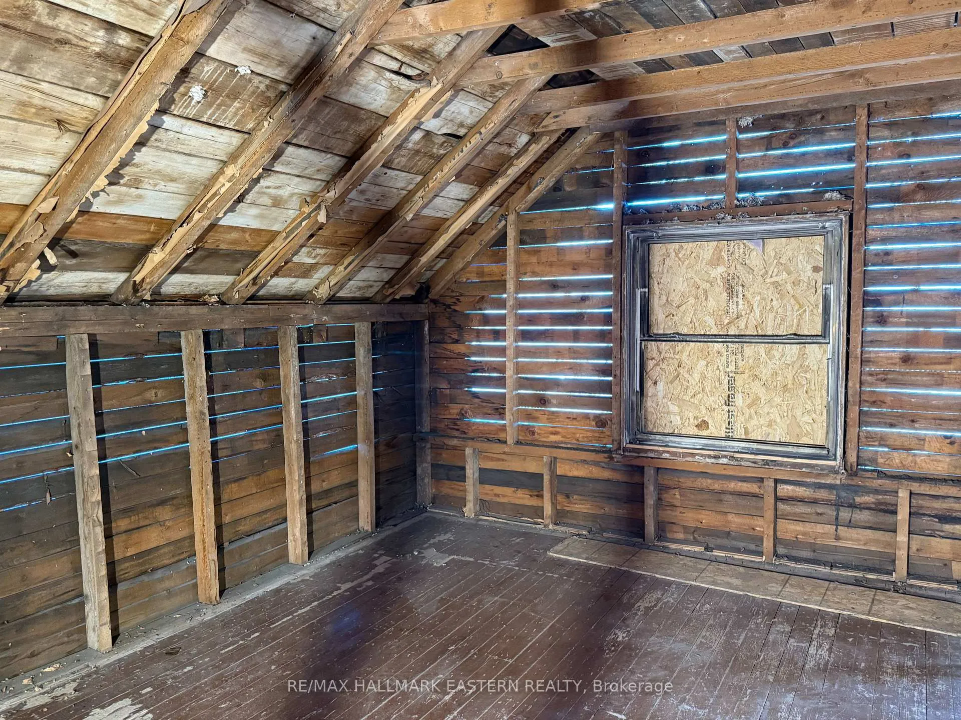 Photo 9 of 585 Bolivar Street, Peterborough, Town Ward 3 — HOMEH