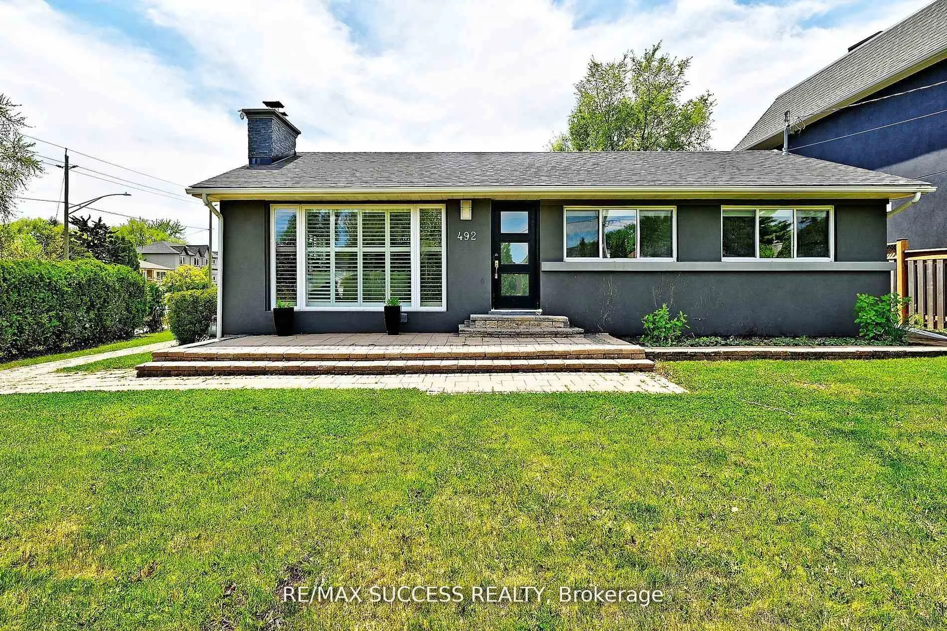 Photo 2 of 492 Sherin Drive, Oakville, West — HOMEH