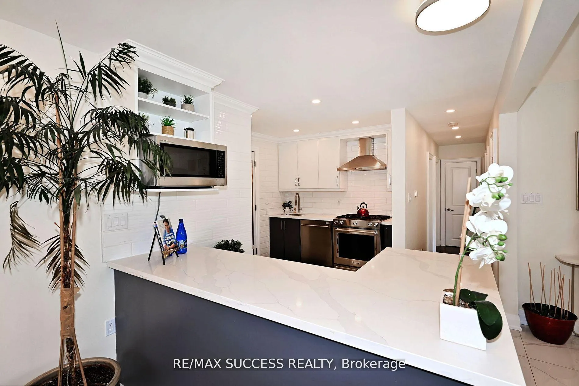 Photo 12 of 492 Sherin Drive, Oakville, West — HOMEH