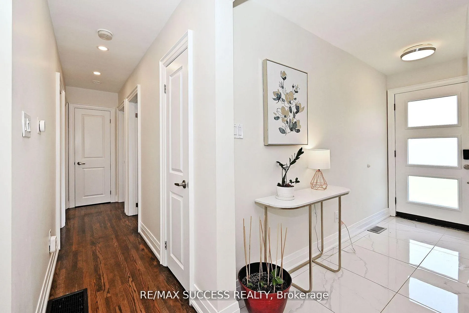 Photo 18 of 492 Sherin Drive, Oakville, West — HOMEH