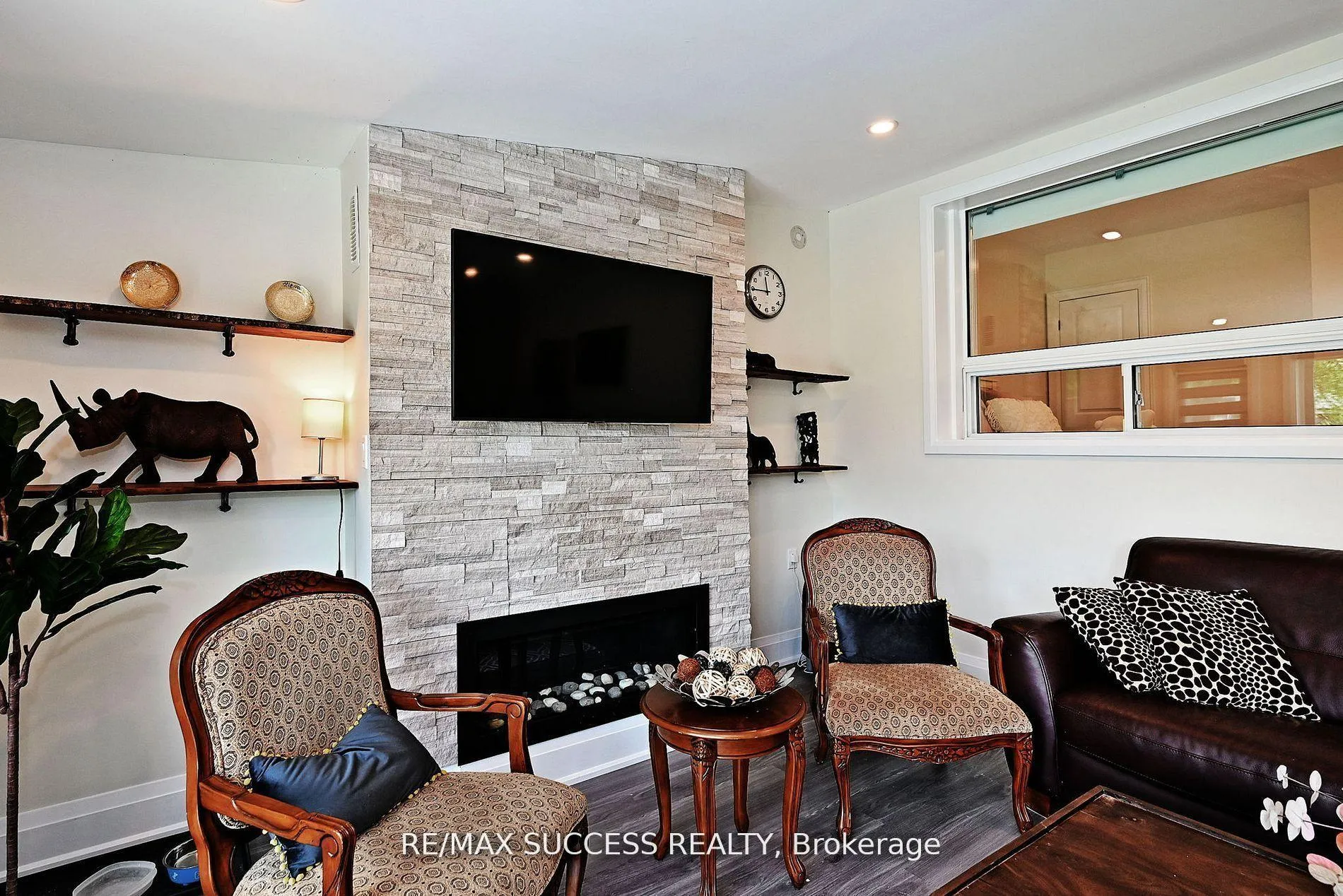 Photo 20 of 492 Sherin Drive, Oakville, West — HOMEH