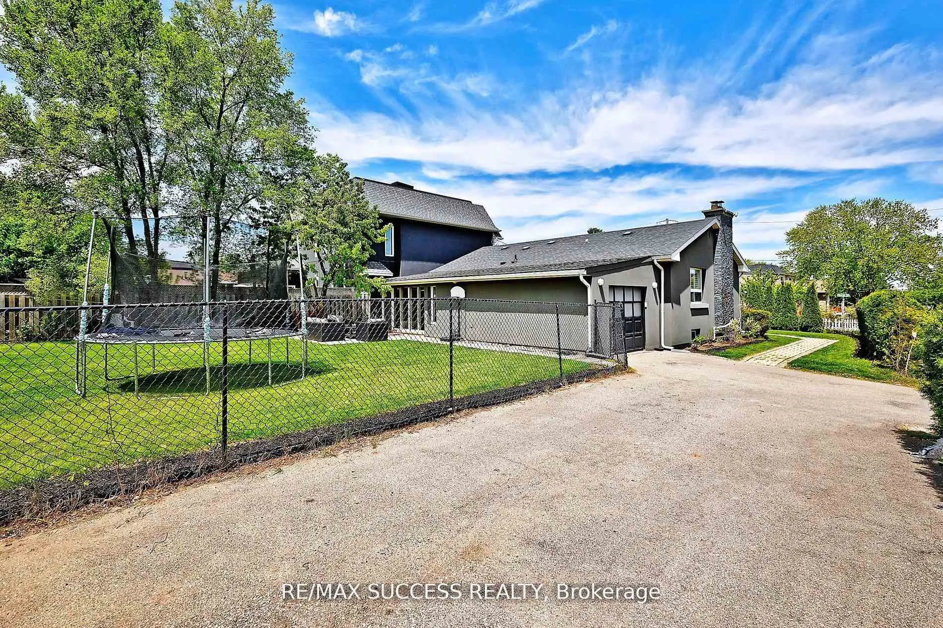 Photo 22 of 492 Sherin Drive, Oakville, West — HOMEH