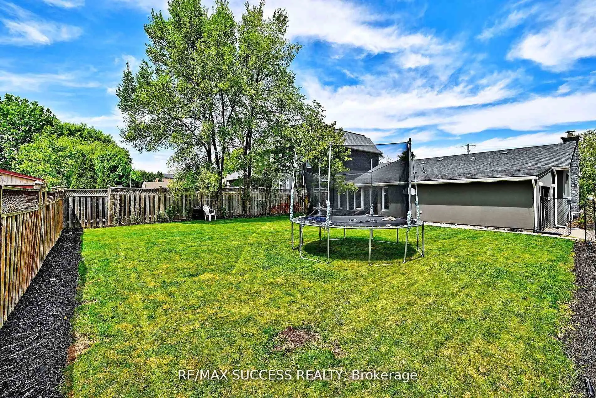 Photo 27 of 492 Sherin Drive, Oakville, West — HOMEH