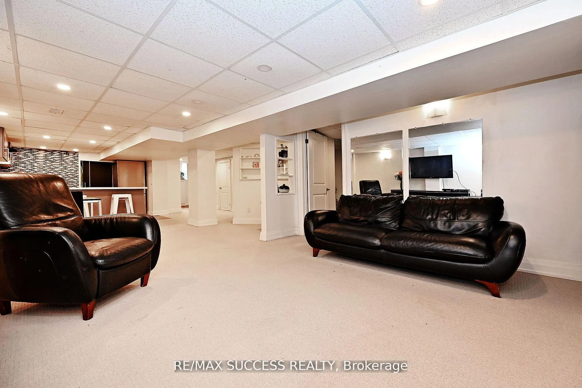 Photo 34 of 492 Sherin Drive, Oakville, West — HOMEH