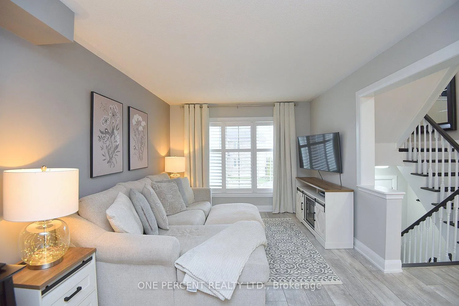 Photo 5 of 13 Emick Drive, Hamilton, Meadowlands — HOMEH
