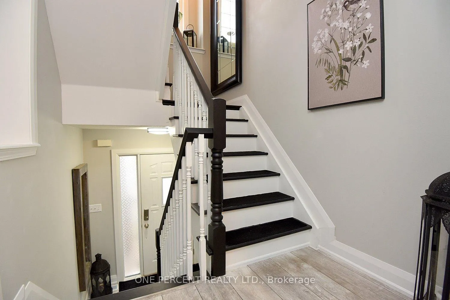 Photo 17 of 13 Emick Drive, Hamilton, Meadowlands — HOMEH