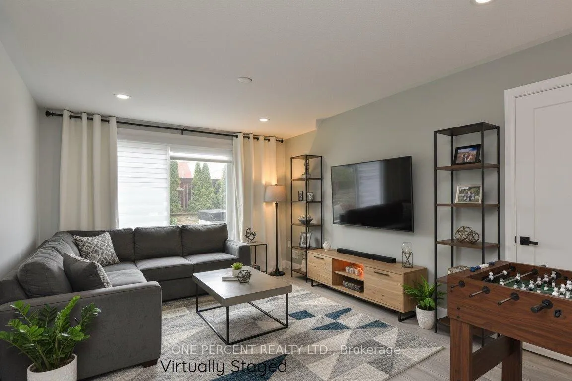 Photo 26 of 13 Emick Drive, Hamilton, Meadowlands — HOMEH