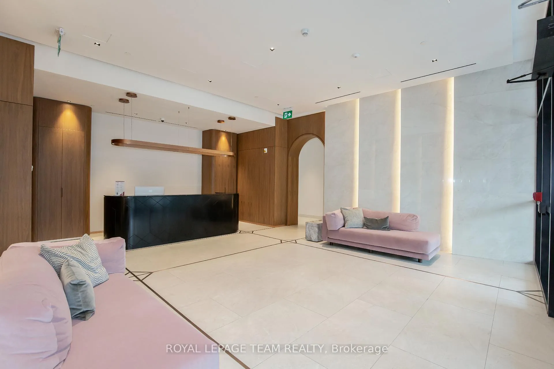 Photo 2 of Unit 501, 560 Rideau Street, Ottawa, Sandy Hill — HOMEH