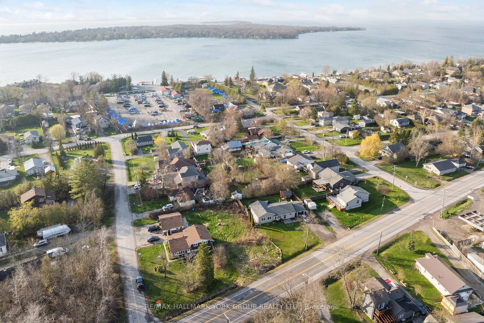 Photo 7 of 970 Metro Road N, Georgina, Historic Lakeshore Communities — HOMEH