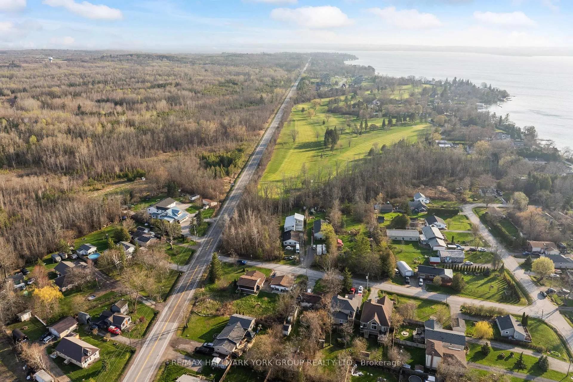 Photo 8 of 970 Metro Road N, Georgina, Historic Lakeshore Communities — HOMEH