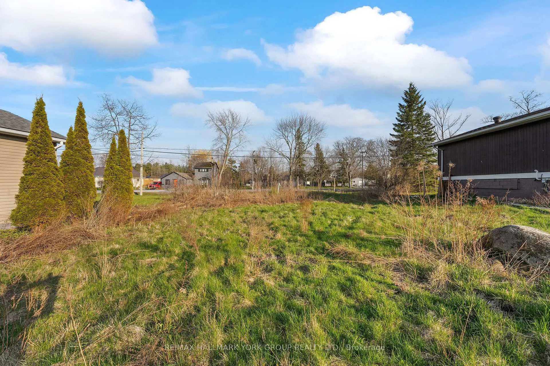 Photo 13 of 970 Metro Road N, Georgina, Historic Lakeshore Communities — HOMEH