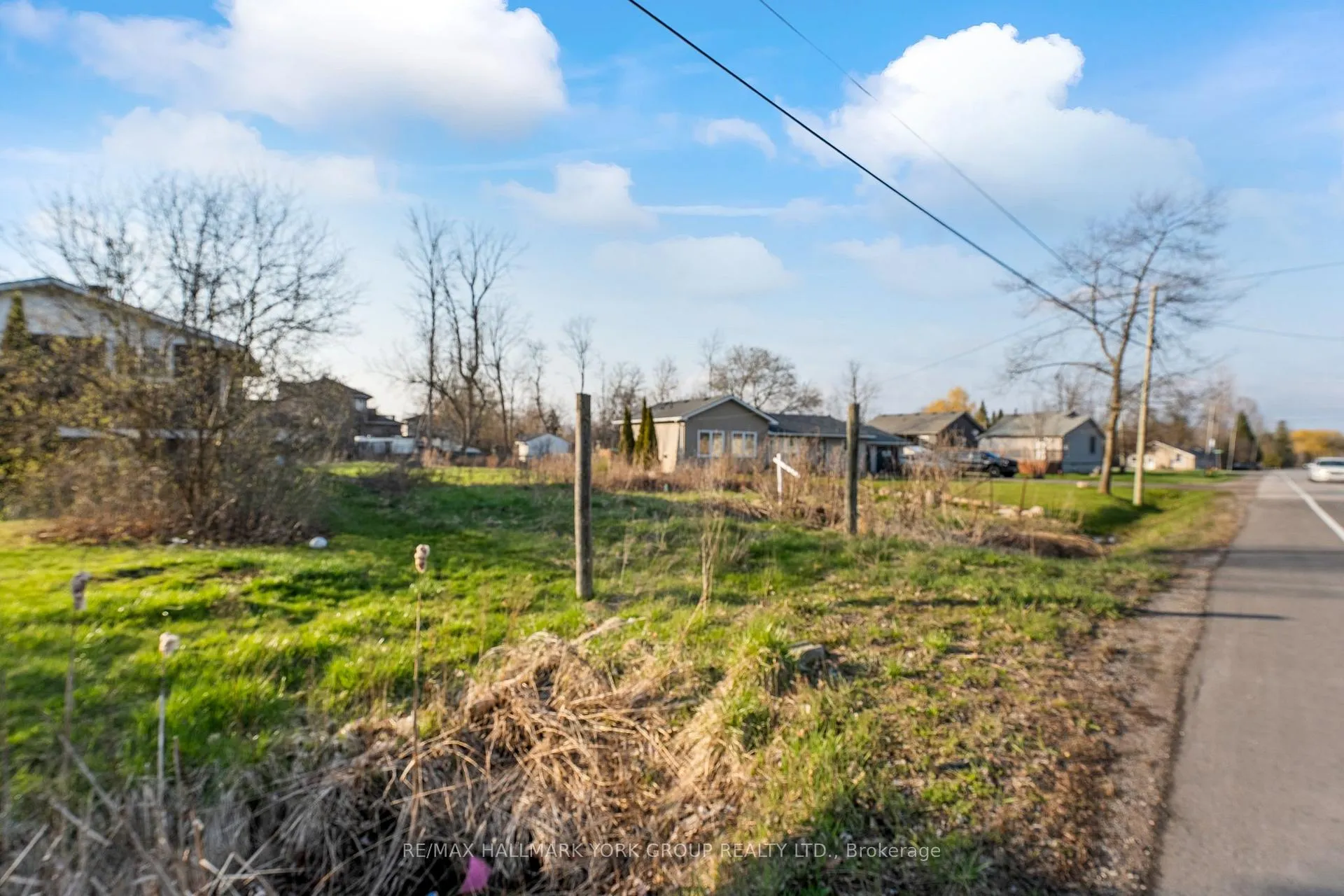 Photo 15 of 970 Metro Road N, Georgina, Historic Lakeshore Communities — HOMEH