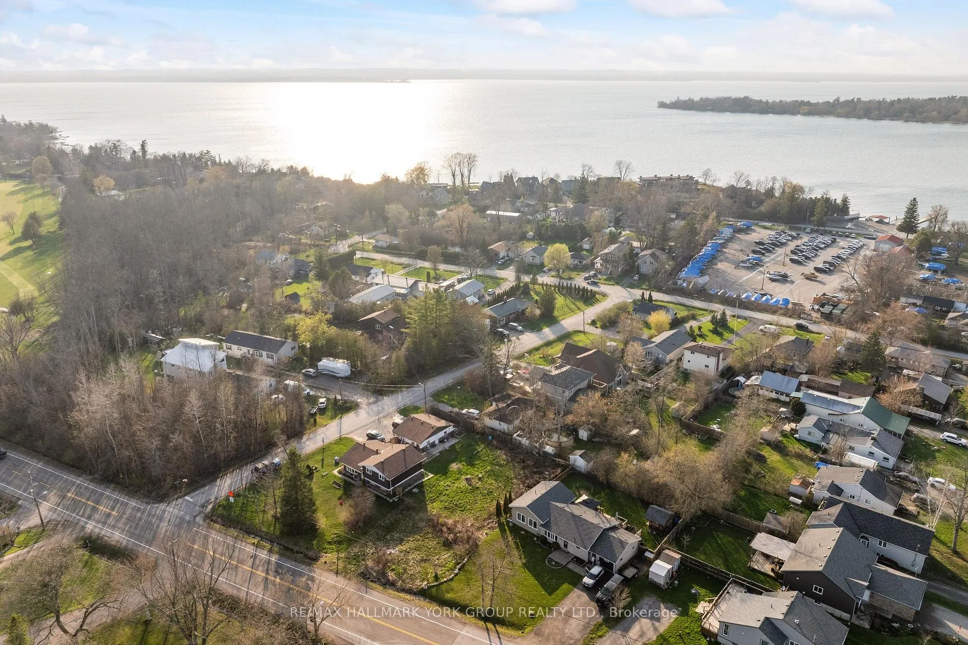 Photo 16 of 970 Metro Road N, Georgina, Historic Lakeshore Communities — HOMEH