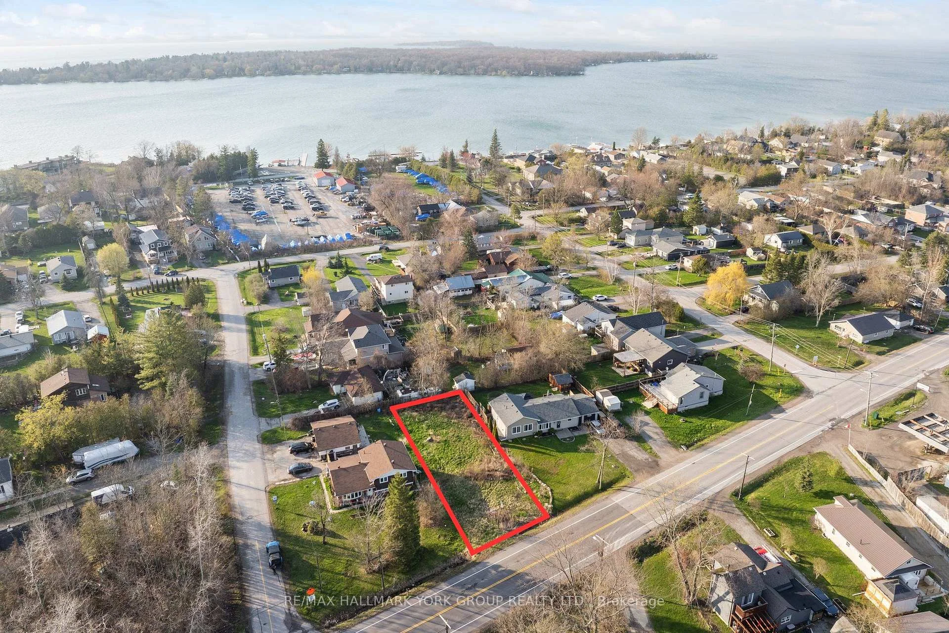 Photo 17 of 970 Metro Road N, Georgina, Historic Lakeshore Communities — HOMEH