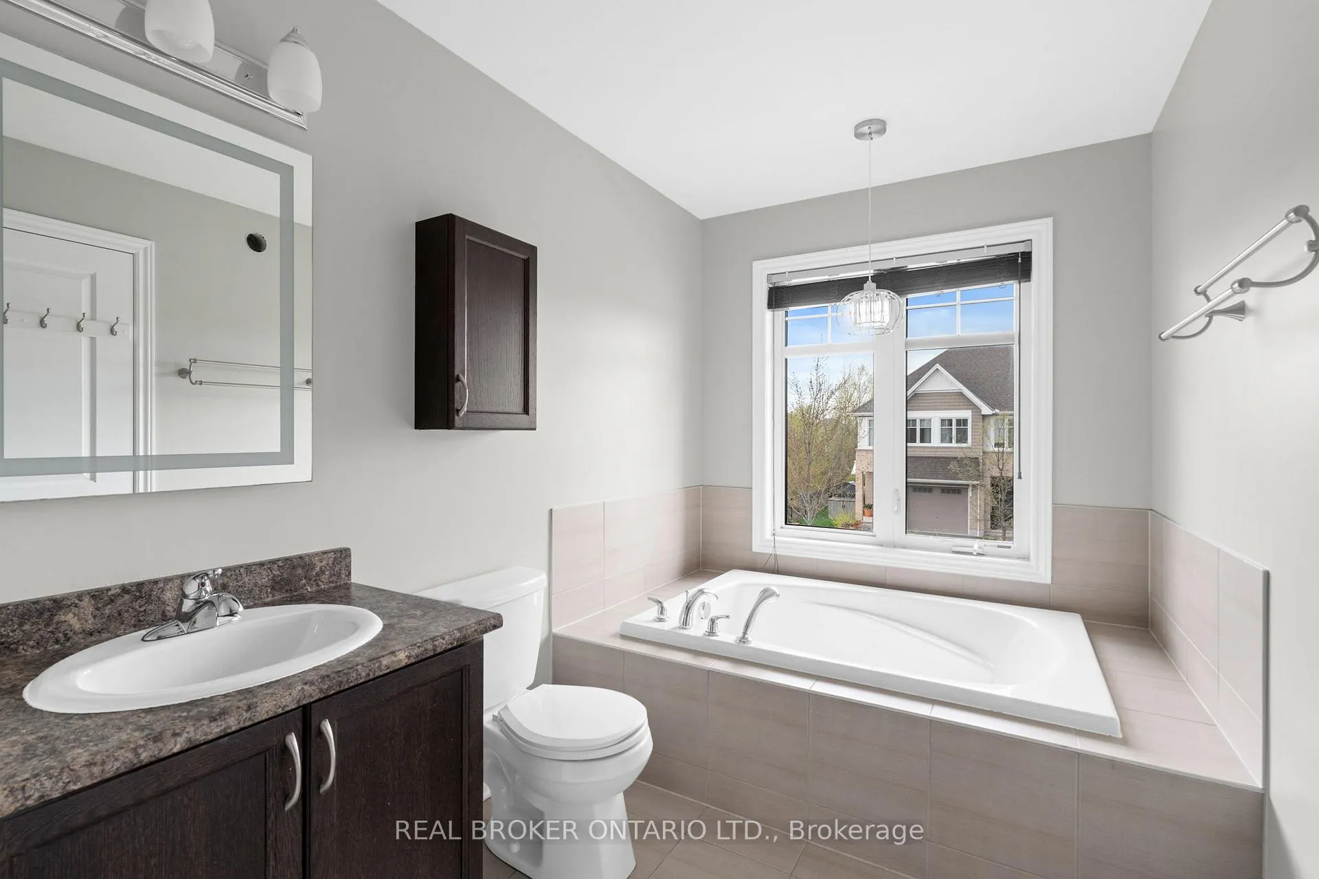 Photo 25 of 792 Cedar Creek Drive, Ottawa, Blossom Park/Kemp Park/Findlay Creek — HOMEH