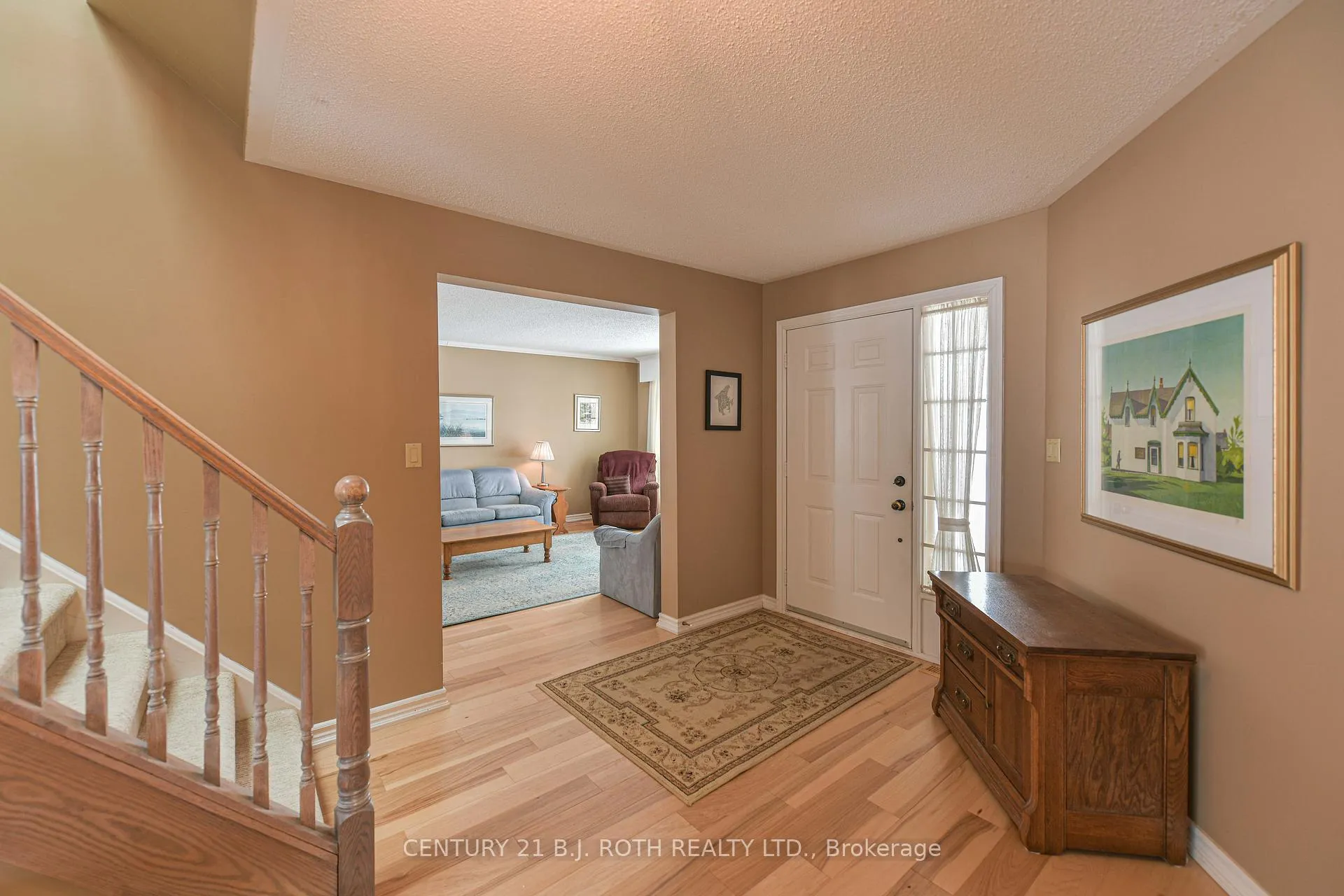 Photo 2 of 698 Broadview Avenue, Orillia — HOMEH