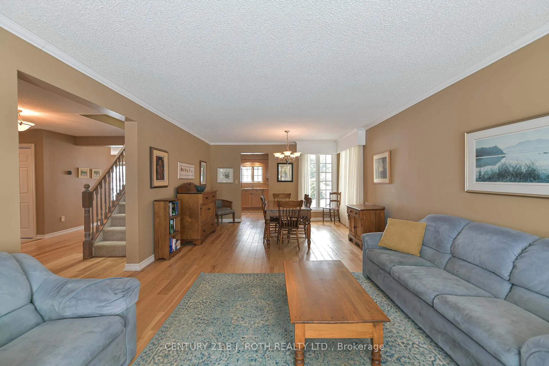 Photo 4 of 698 Broadview Avenue, Orillia — HOMEH