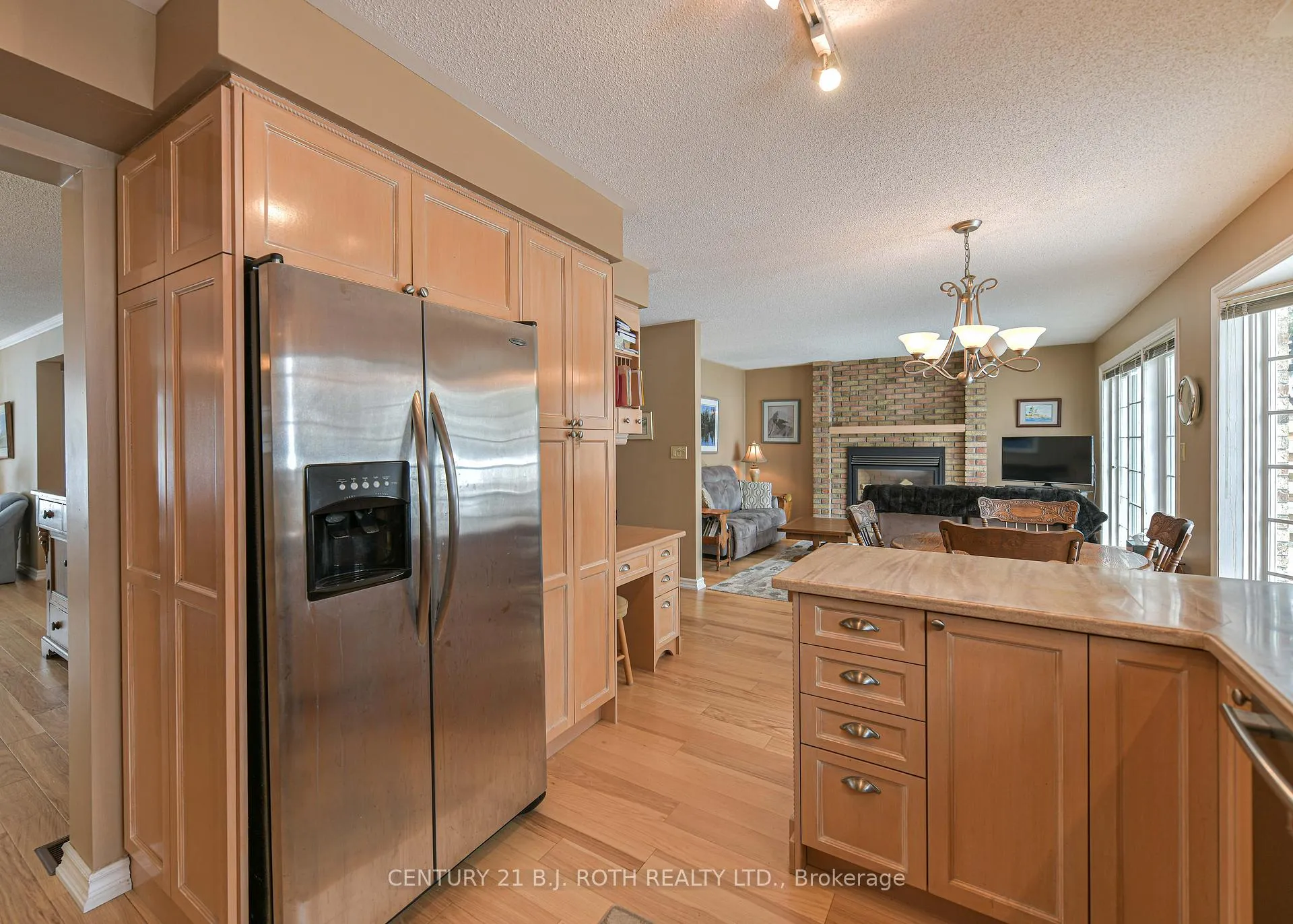 Photo 7 of 698 Broadview Avenue, Orillia — HOMEH