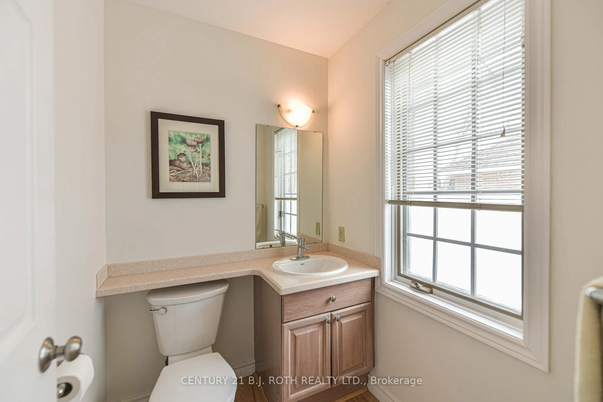 Photo 12 of 698 Broadview Avenue, Orillia — HOMEH