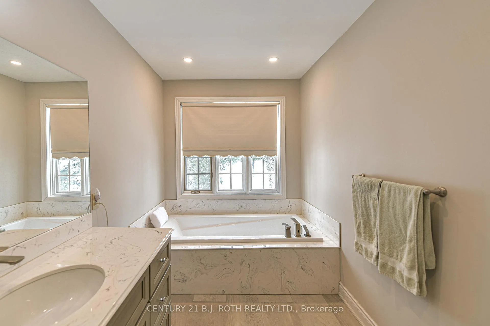 Photo 16 of 698 Broadview Avenue, Orillia — HOMEH