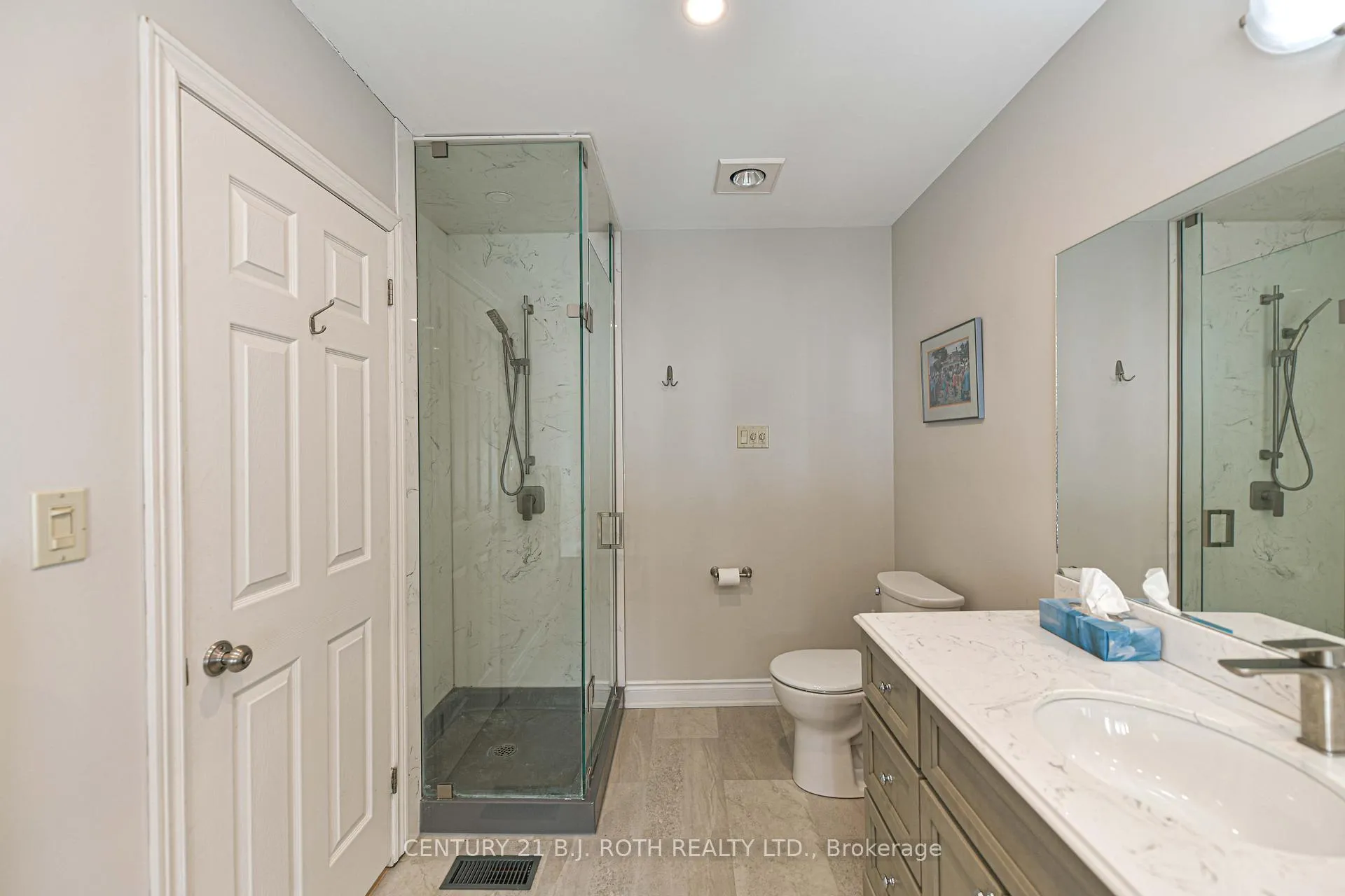 Photo 17 of 698 Broadview Avenue, Orillia — HOMEH