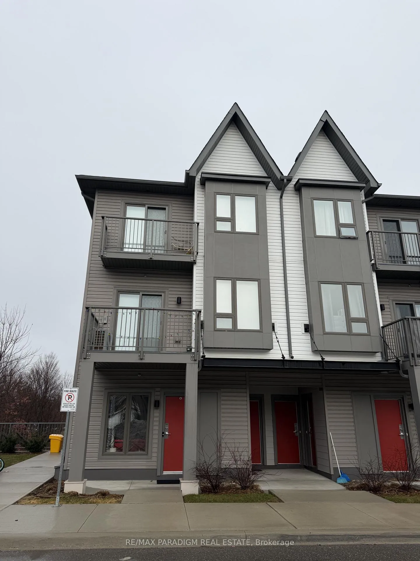 Photo 2 of Unit 807, 2635 William Jackson Drive, Pickering, Duffin Heights — HOMEH