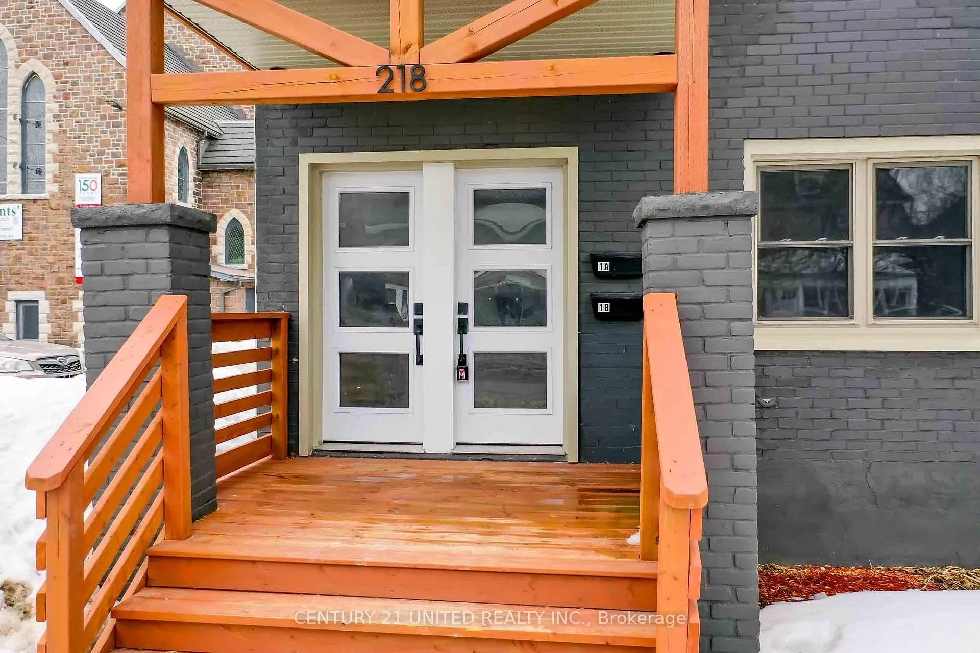 Photo 3 of 218 Park Street N, Peterborough, Town Ward 3 — HOMEH