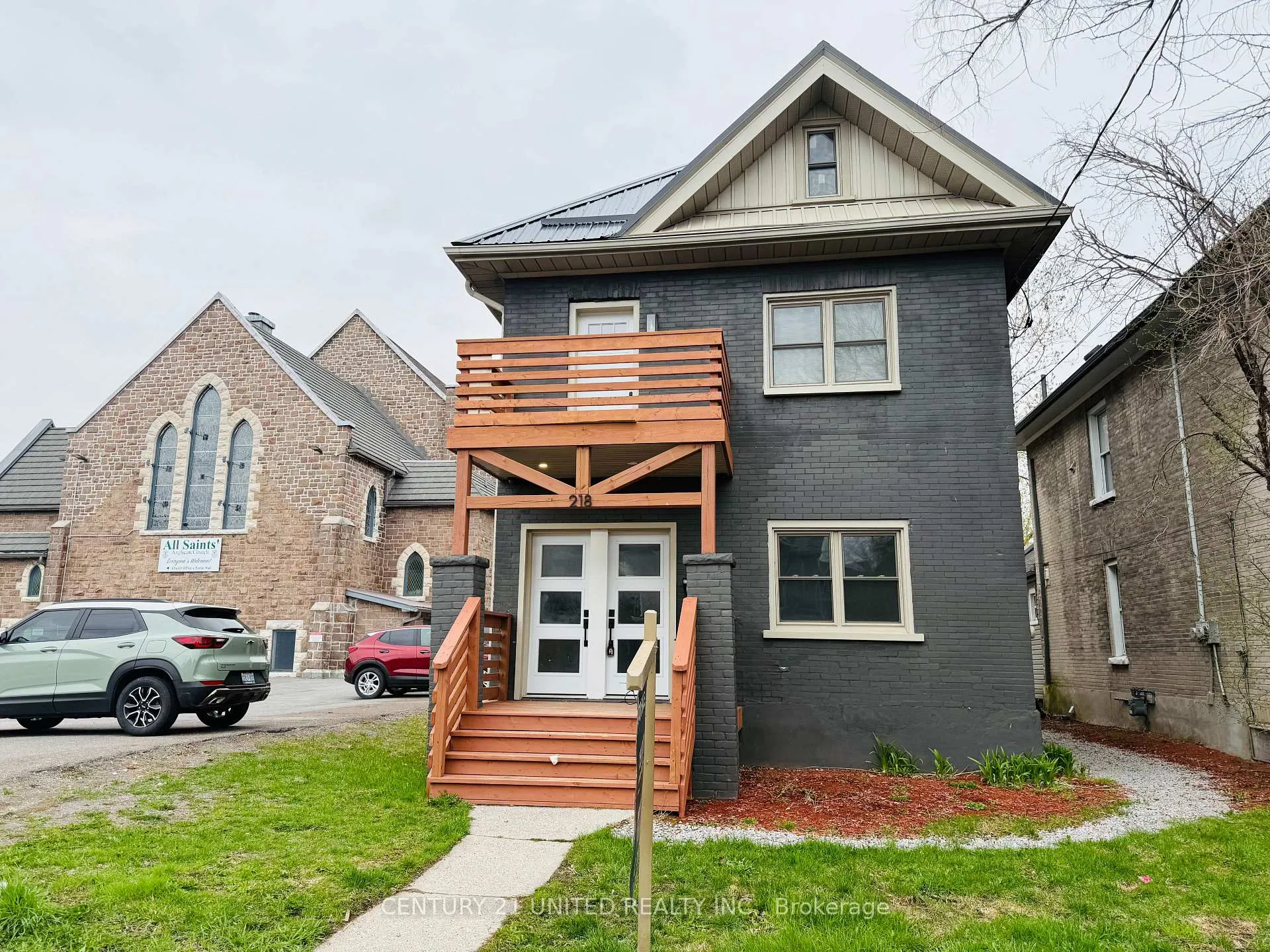 Photo 48 of 218 Park Street N, Peterborough, Town Ward 3 — HOMEH