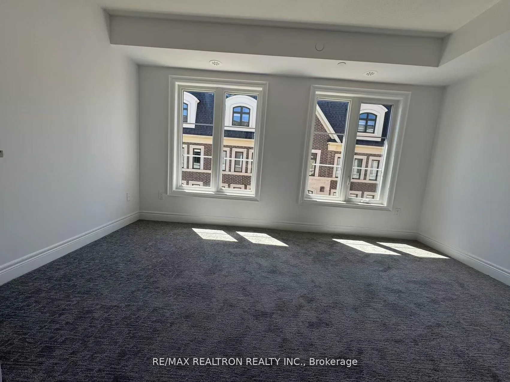 Photo 9 of Unit 39, 260 Melody Common, Oakville, River Oaks — HOMEH