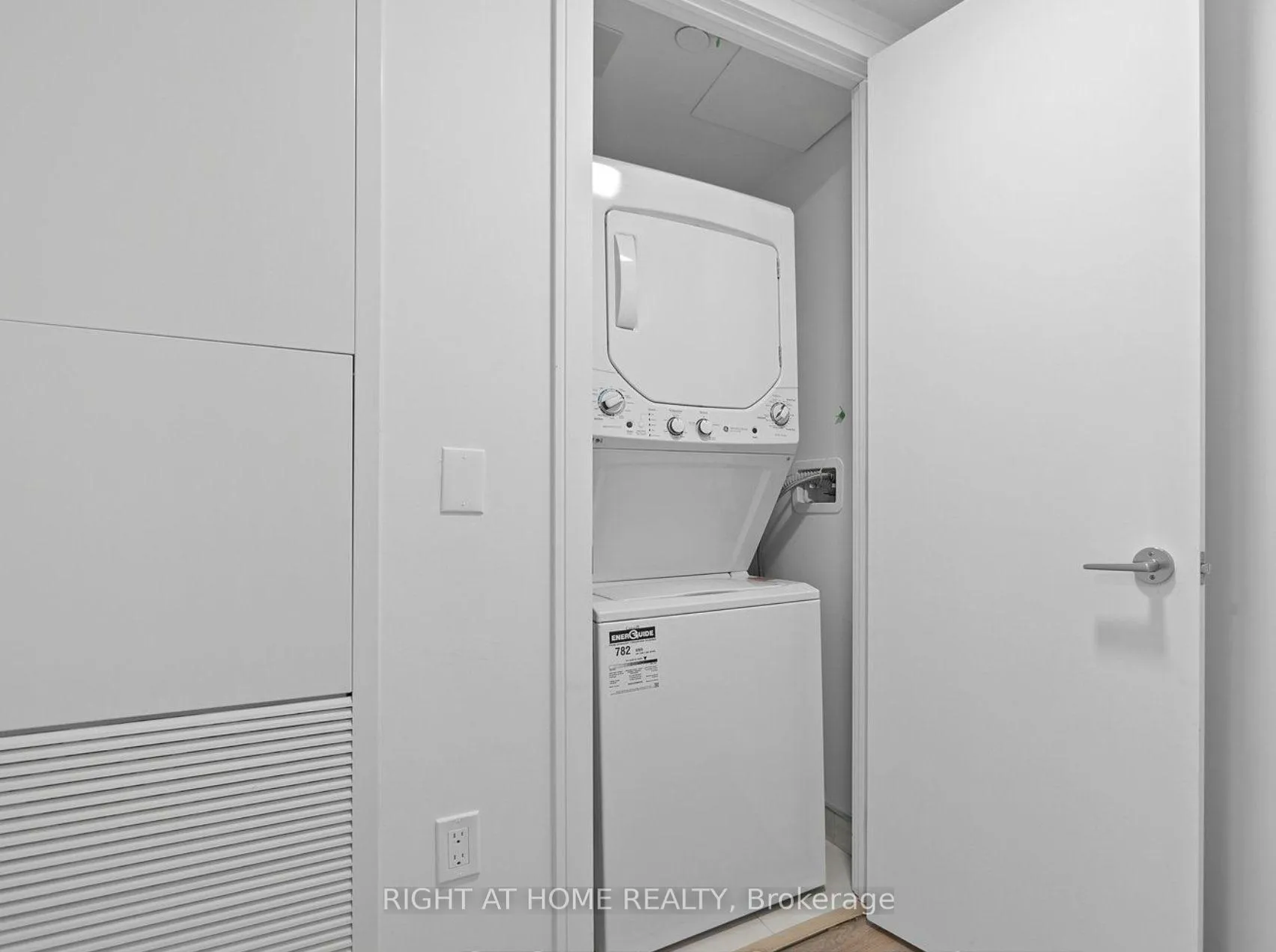 Photo 13 of Unit 1111, 1 Jarvis Street, Hamilton, Beasley — HOMEH