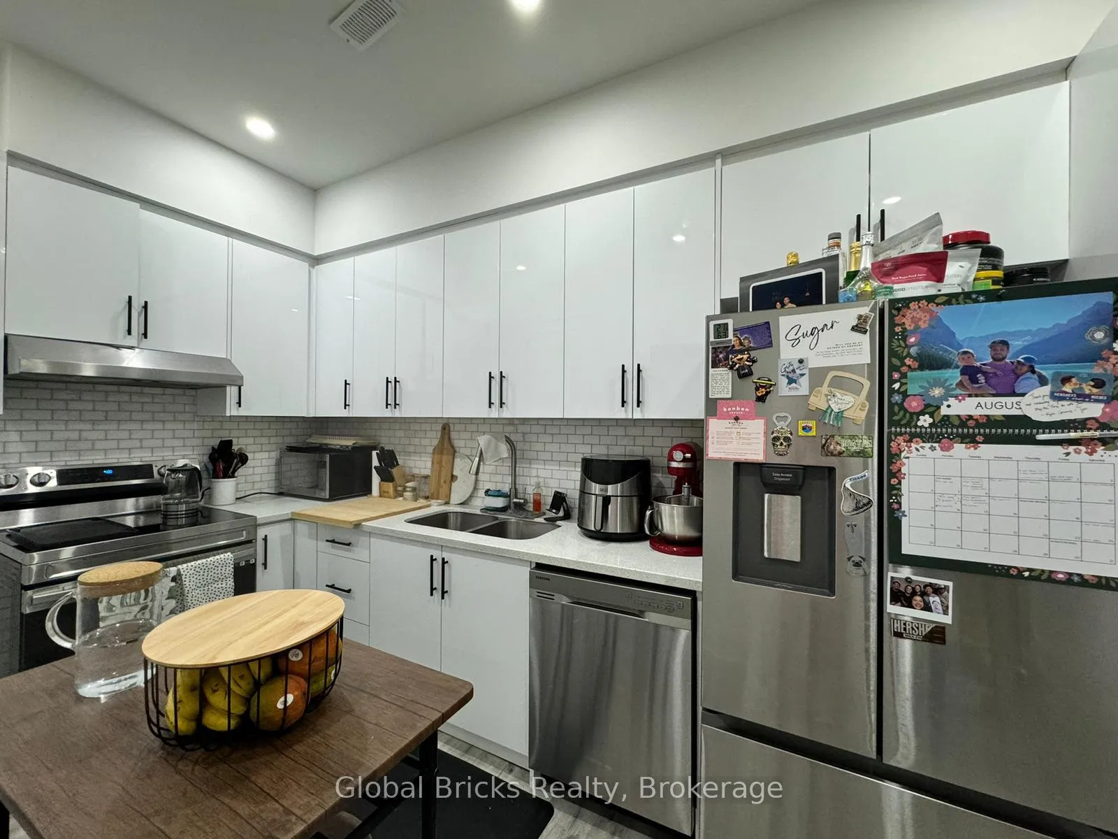 Photo 18 of 275 Hinton Terrace, Milton, Ford — HOMEH