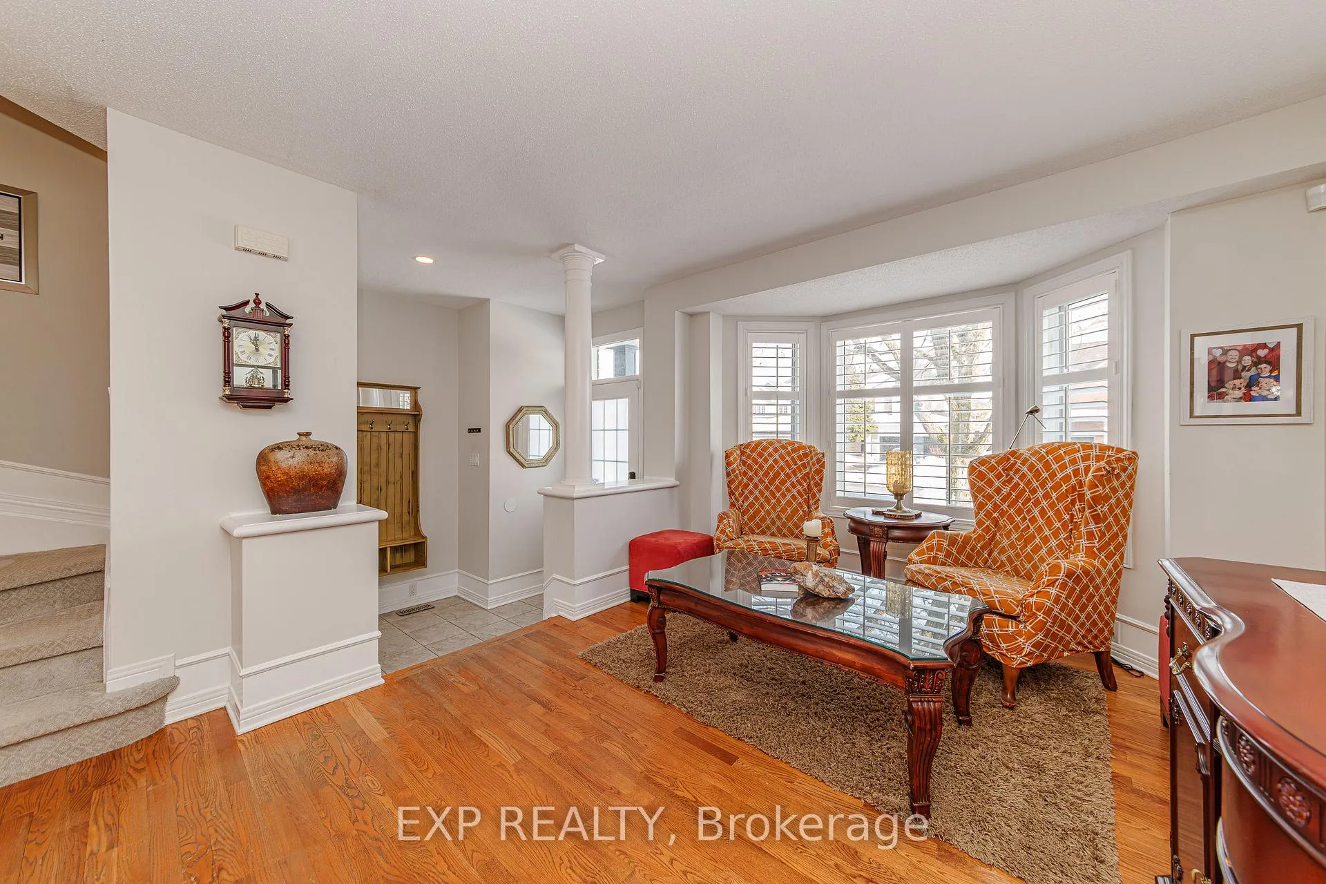 Photo 3 of 4466 Shoreline Drive, Ottawa, Riverside South/Gloucester Glen — HOMEH