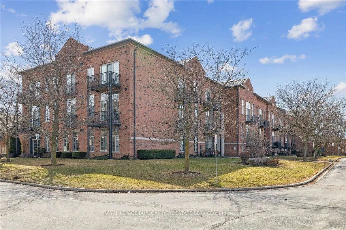 Photo 1 of Unit 108, 262 Dundas Street E, Hamilton, Waterdown — HOMEH
