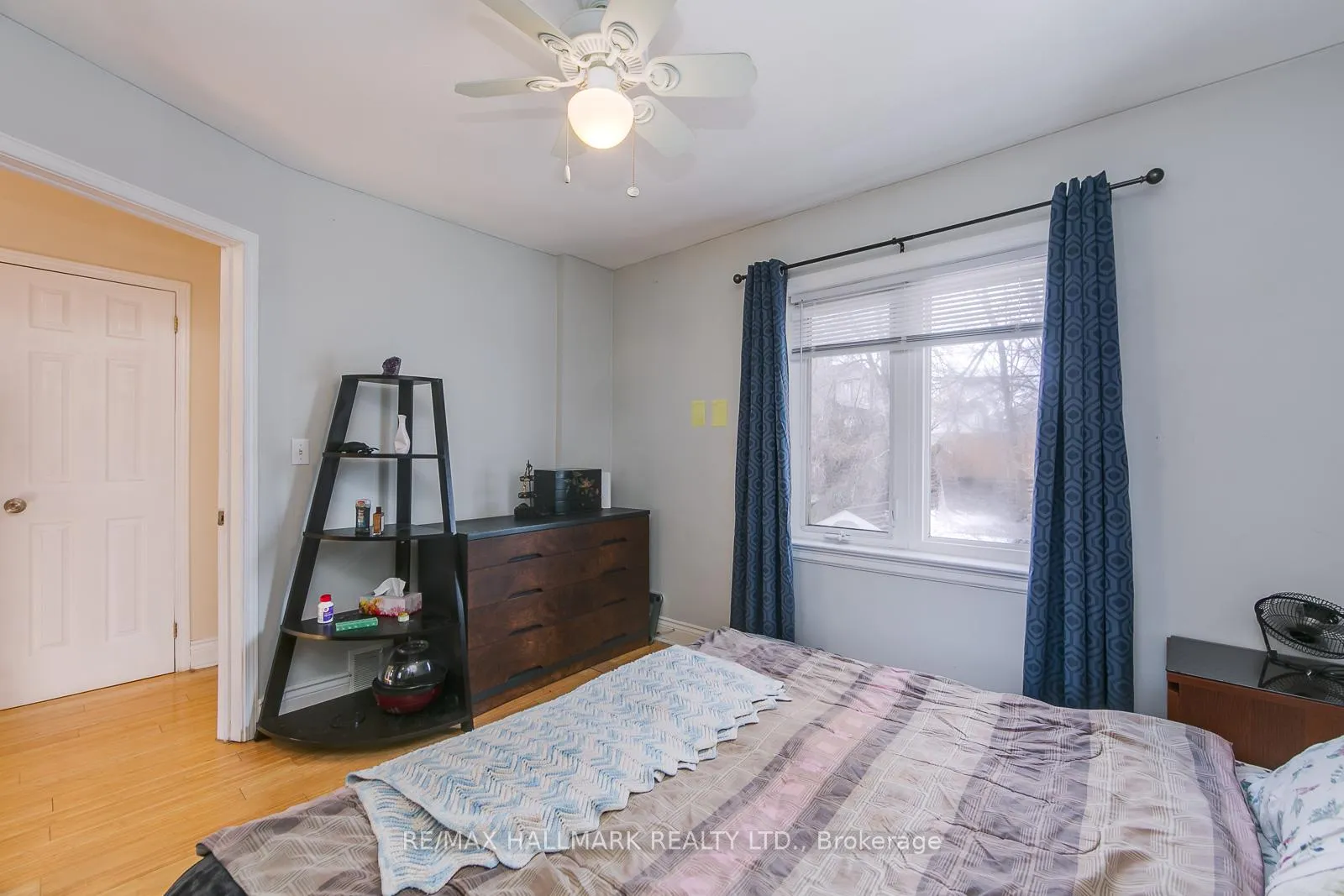 Photo 15 of Unit Upper, 96 Hertle Avenue, Toronto, Greenwood-Coxwell — HOMEH