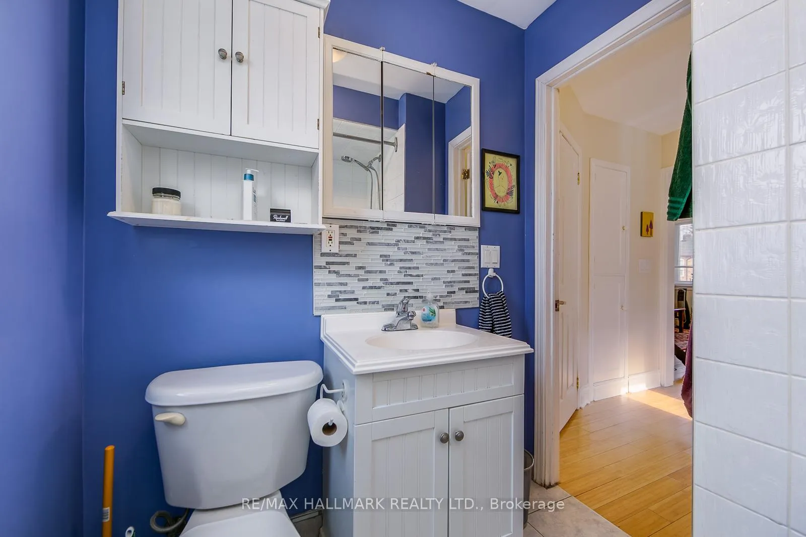 Photo 16 of Unit Upper, 96 Hertle Avenue, Toronto, Greenwood-Coxwell — HOMEH