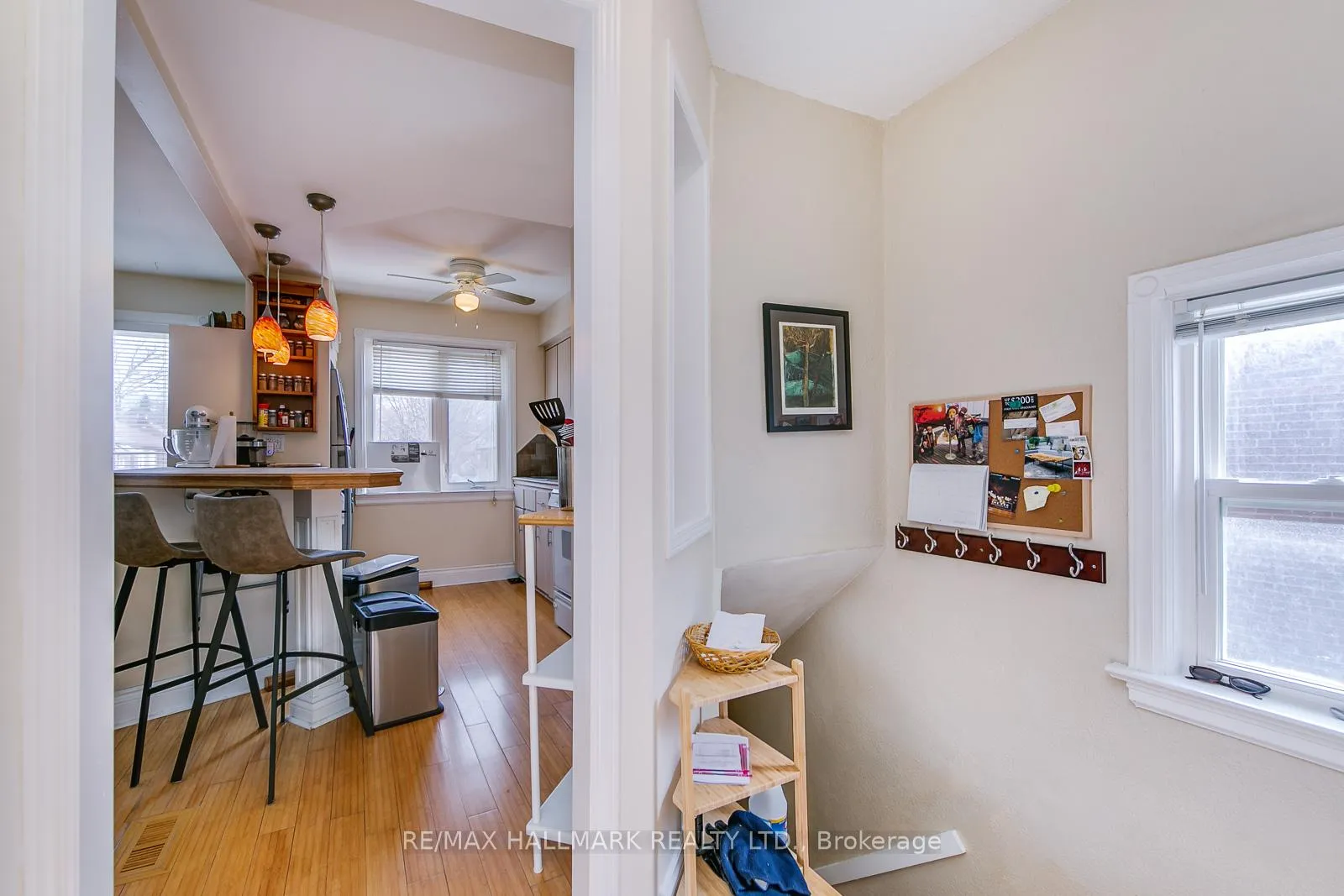 Photo 18 of Unit Upper, 96 Hertle Avenue, Toronto, Greenwood-Coxwell — HOMEH