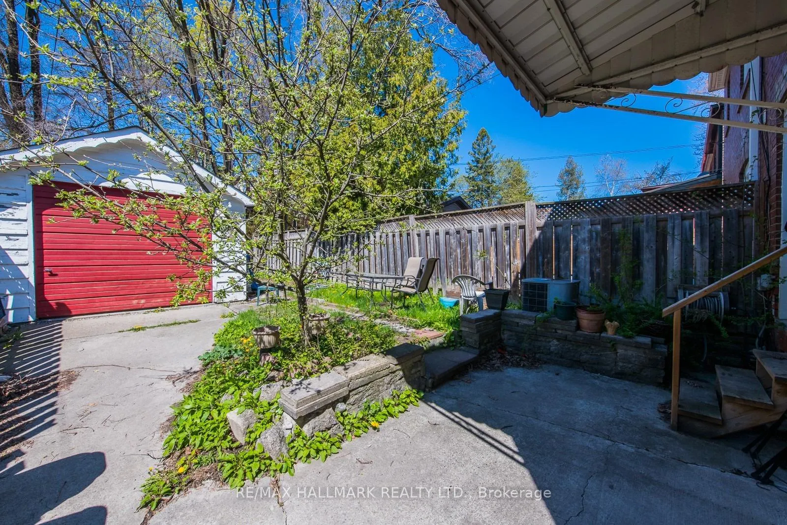 Photo 24 of Unit Upper, 96 Hertle Avenue, Toronto, Greenwood-Coxwell — HOMEH