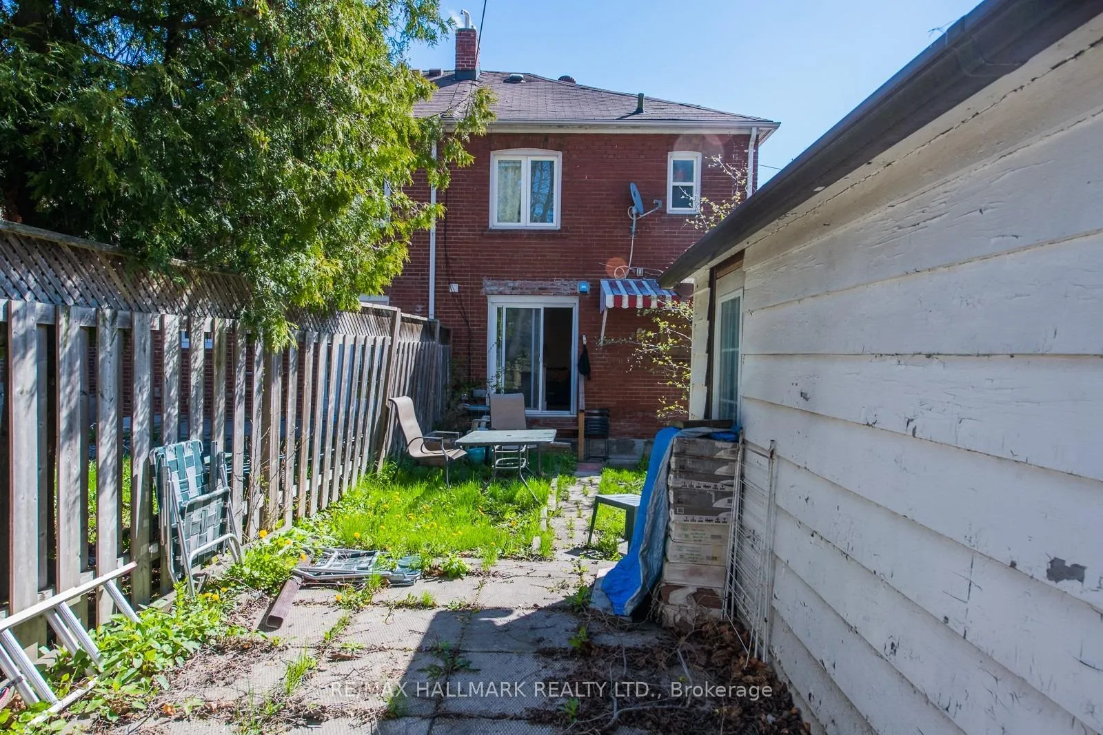 Photo 25 of Unit Upper, 96 Hertle Avenue, Toronto, Greenwood-Coxwell — HOMEH