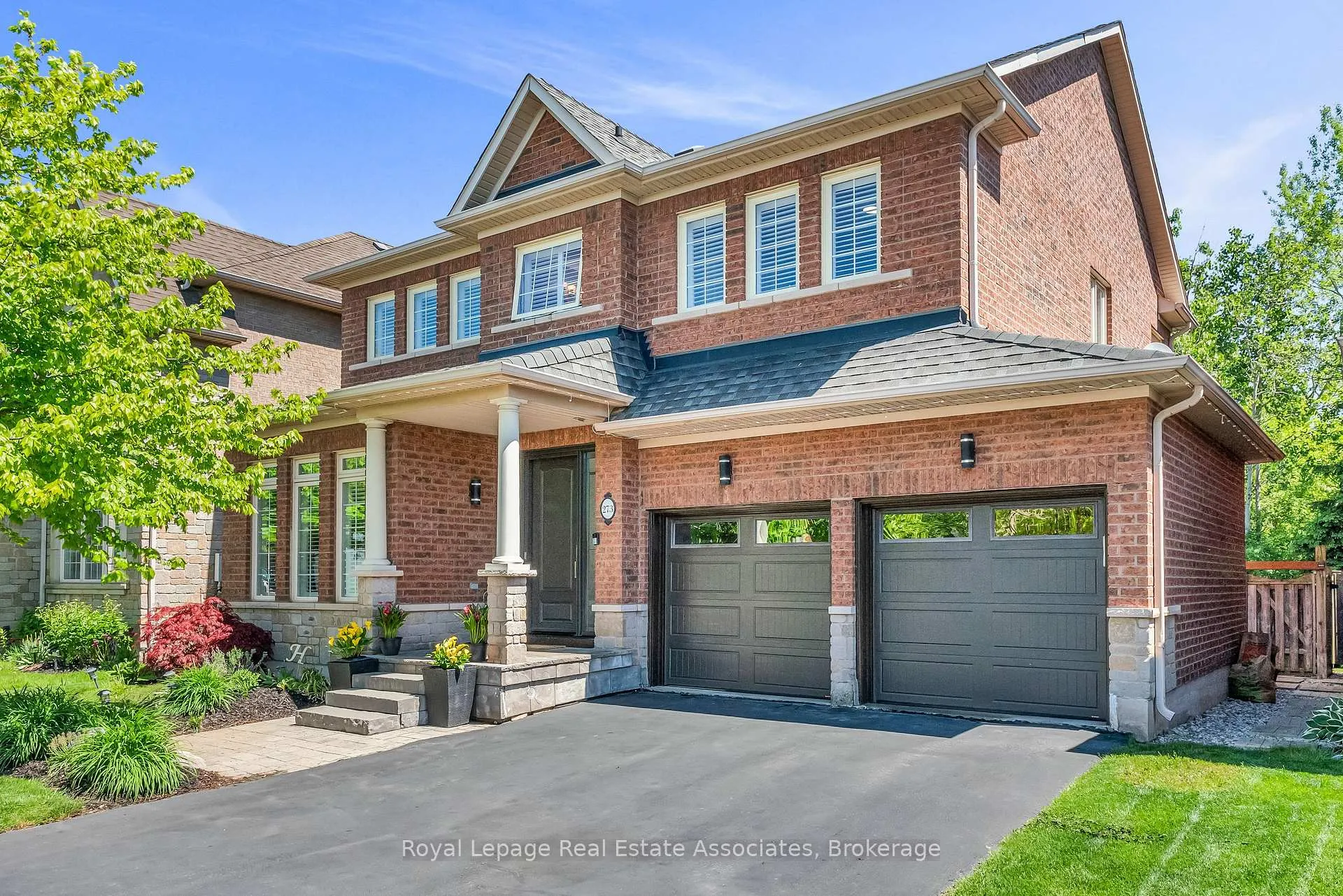 Photo 3 of 273 Duskywing Way, Oakville, Bronte — HOMEH