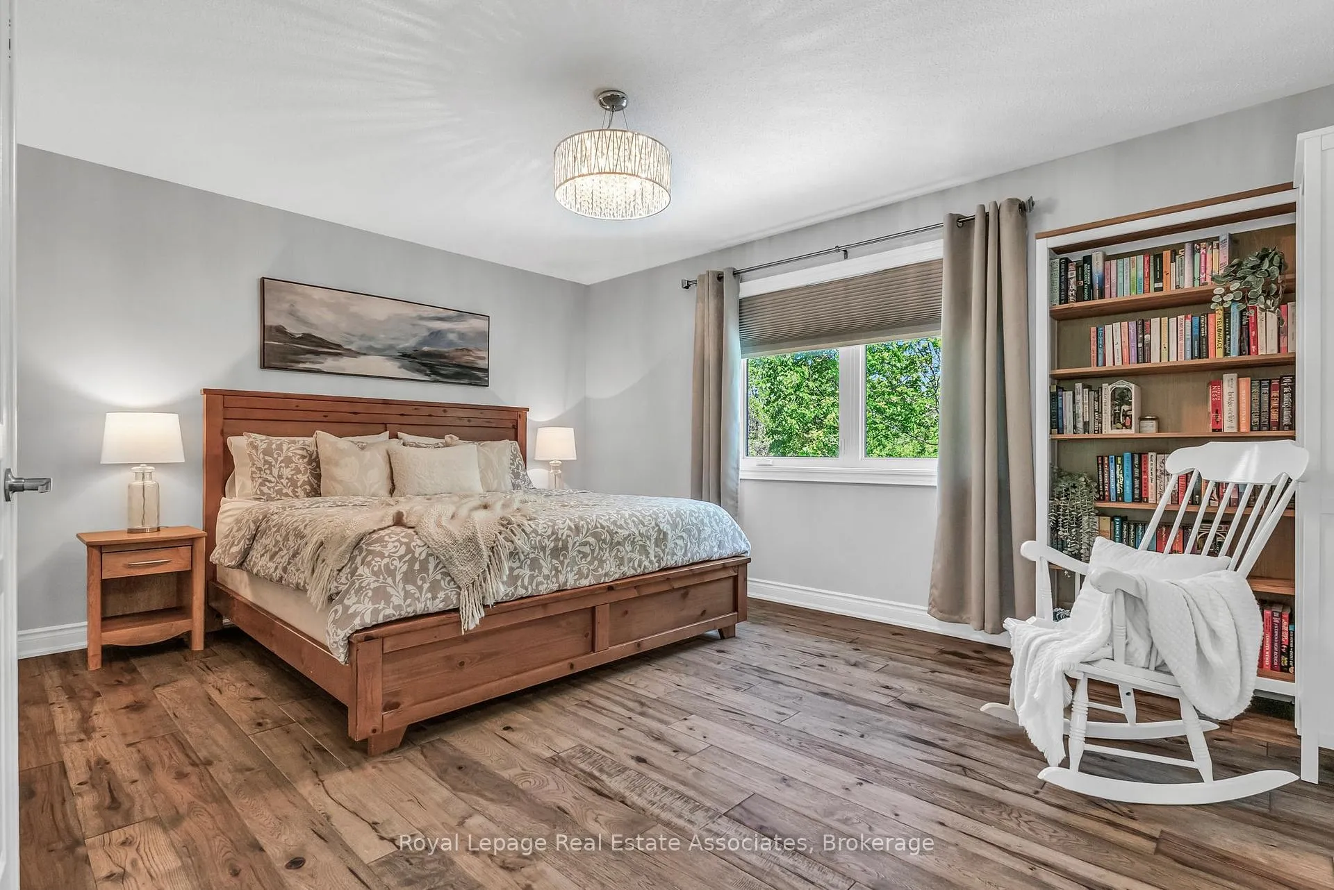 Photo 32 of 273 Duskywing Way, Oakville, Bronte — HOMEH