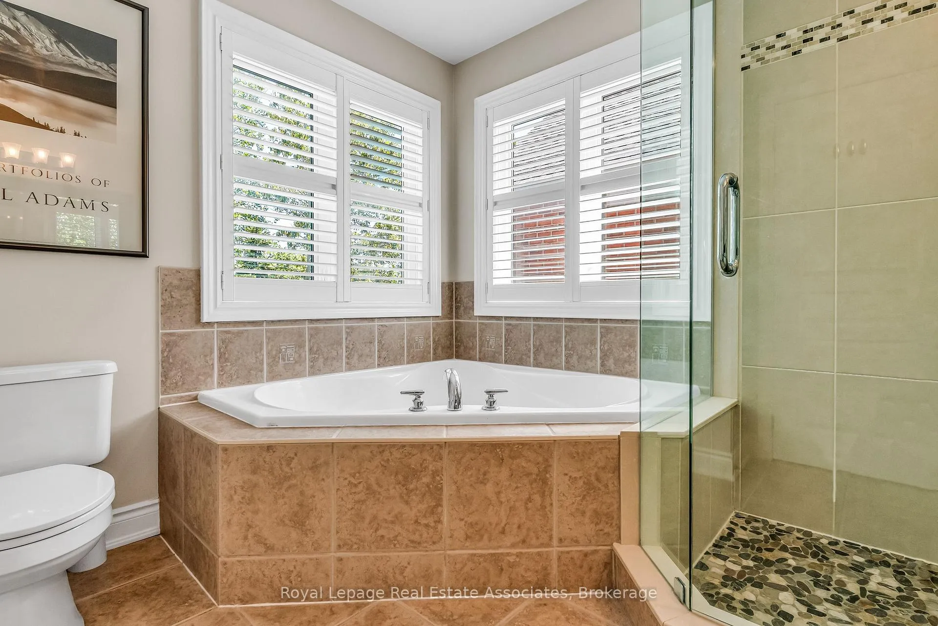 Photo 36 of 273 Duskywing Way, Oakville, Bronte — HOMEH