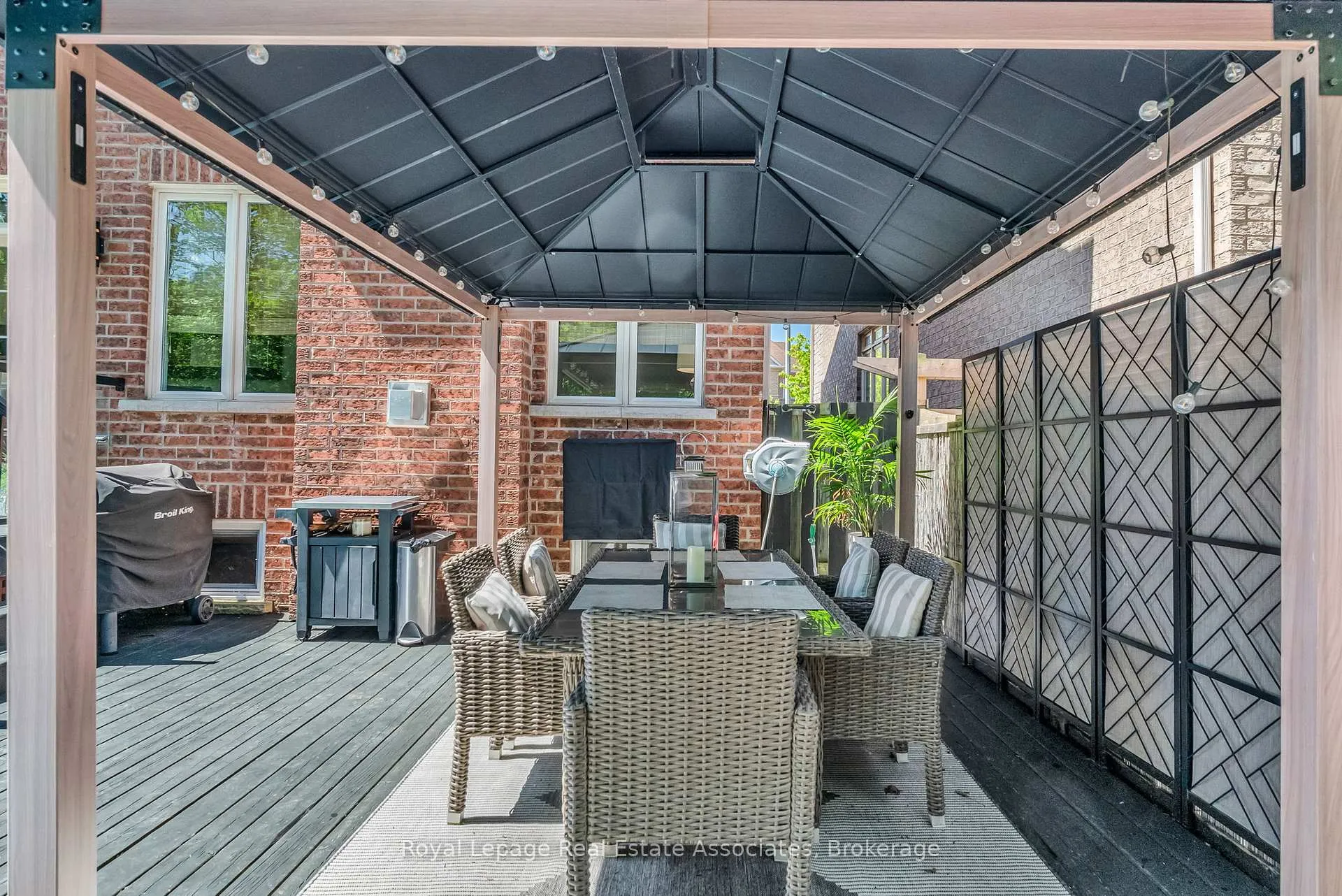 Photo 47 of 273 Duskywing Way, Oakville, Bronte — HOMEH