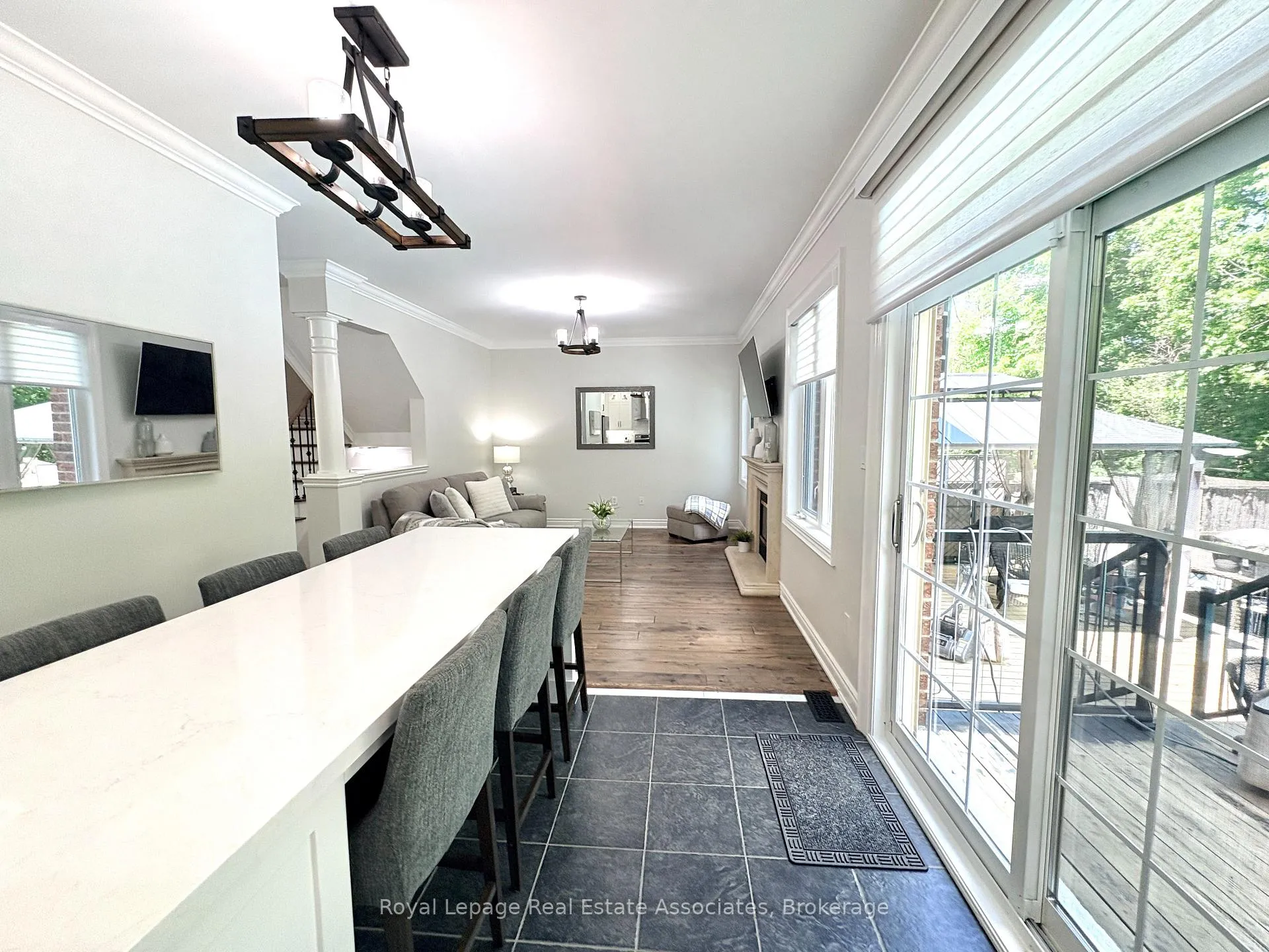 Photo 15 of 273 Duskywing Way, Oakville, Bronte — HOMEH