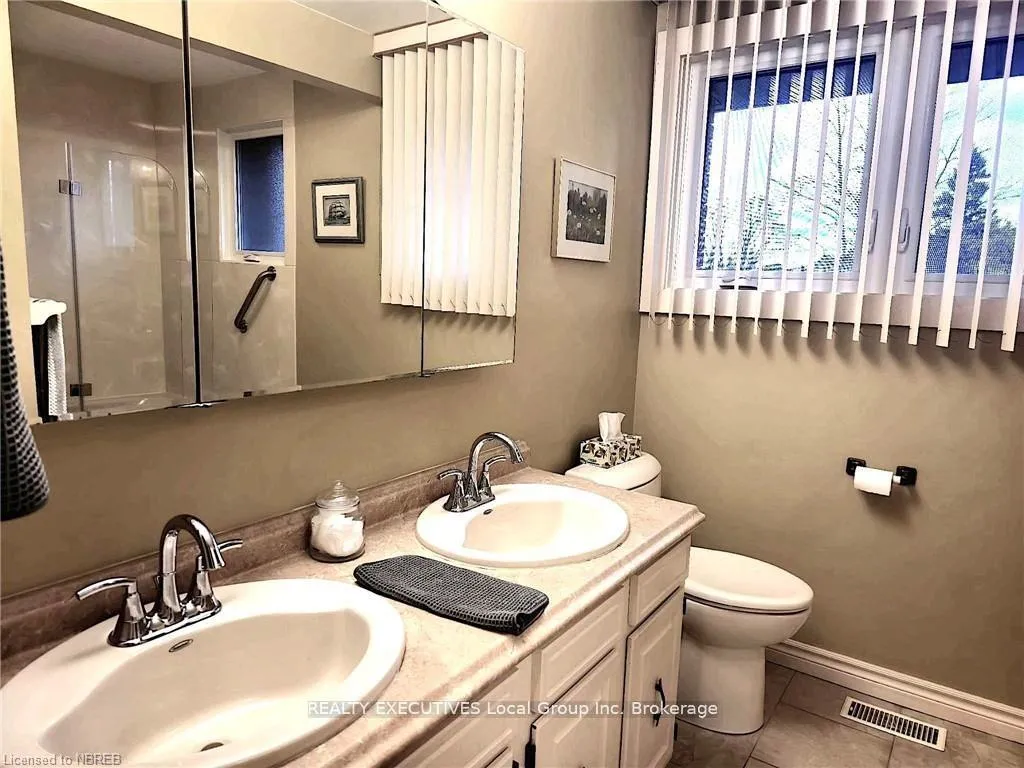 Photo 24 of Unit 5, 555 Main Street S, Callander — HOMEH