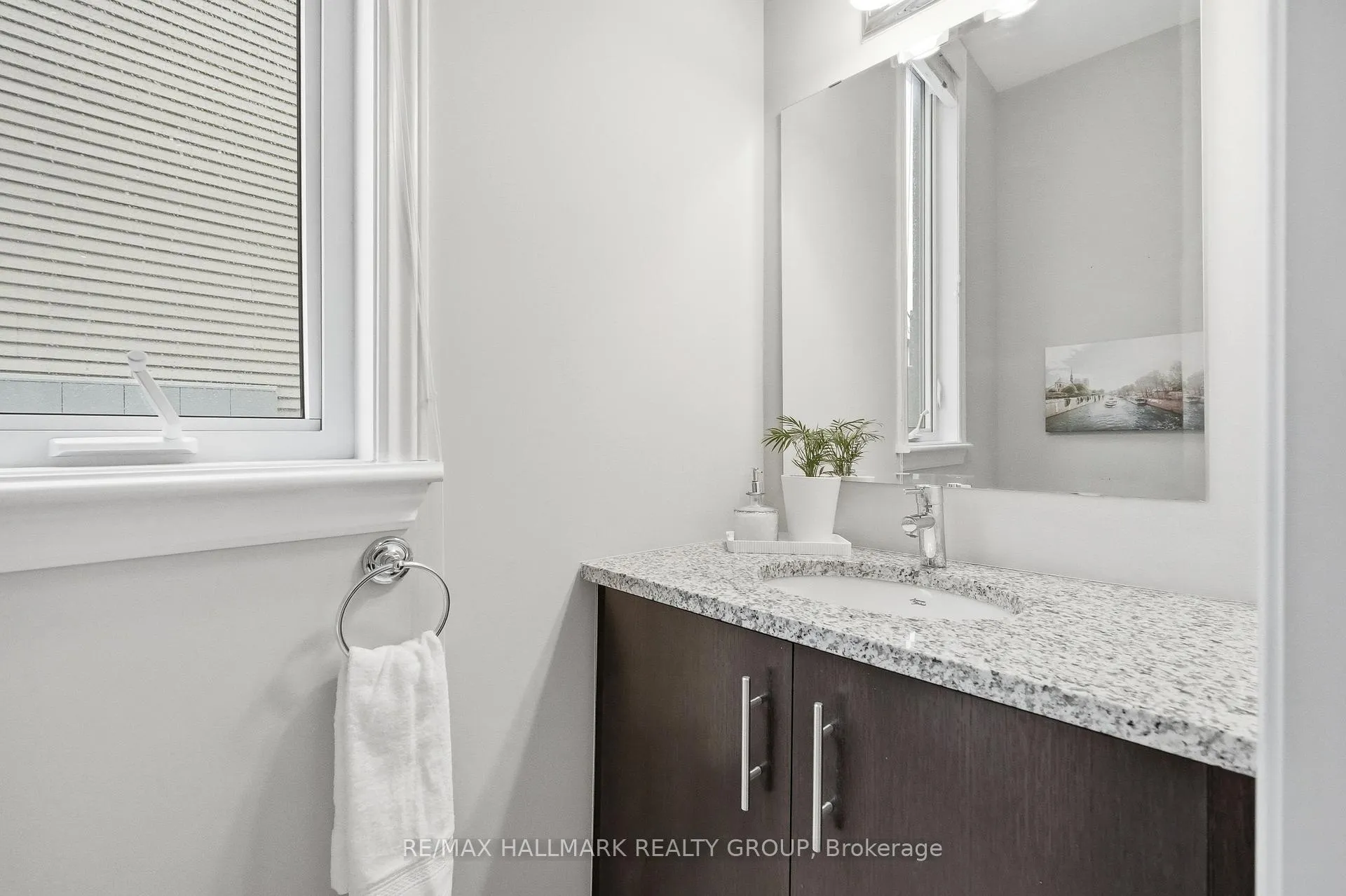 Photo 5 of 137 Wild Calla Way, Ottawa, Mer Bleue/Bradley Estates/Anderson Park — HOMEH