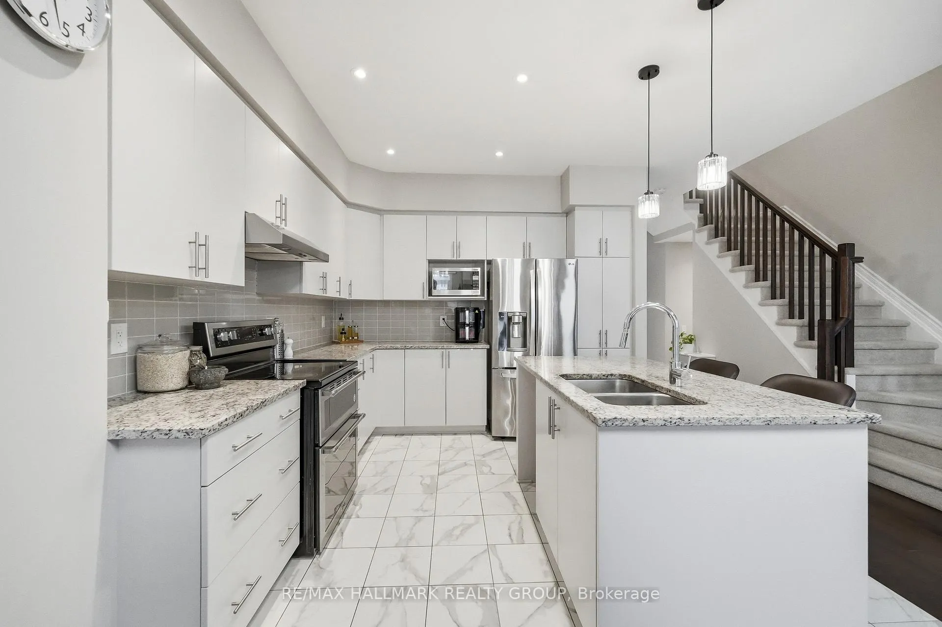 Photo 7 of 137 Wild Calla Way, Ottawa, Mer Bleue/Bradley Estates/Anderson Park — HOMEH
