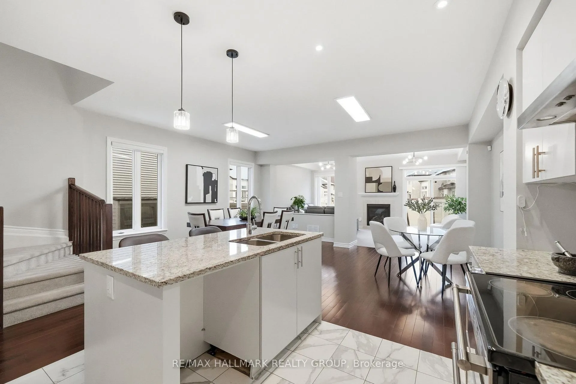 Photo 9 of 137 Wild Calla Way, Ottawa, Mer Bleue/Bradley Estates/Anderson Park — HOMEH