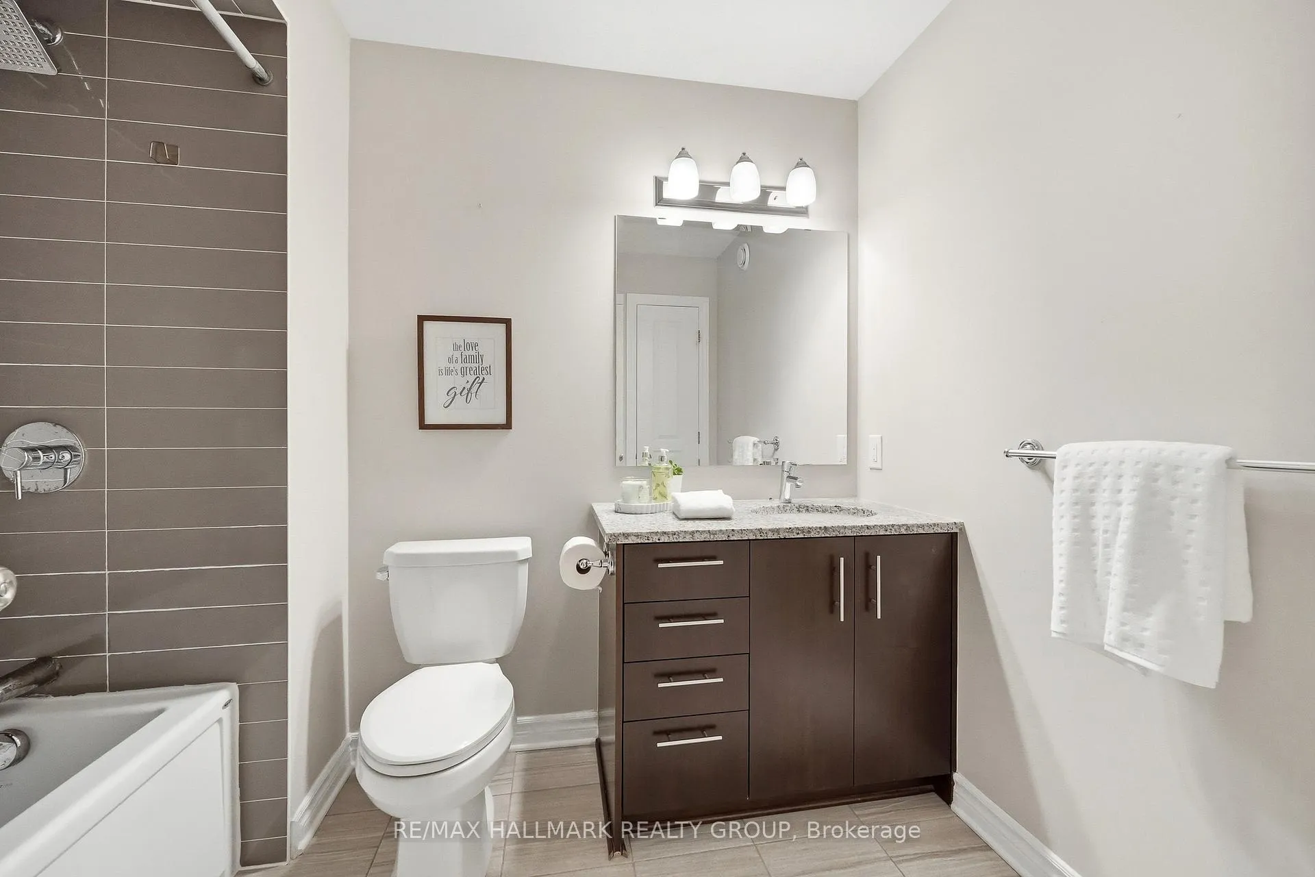 Photo 28 of 137 Wild Calla Way, Ottawa, Mer Bleue/Bradley Estates/Anderson Park — HOMEH