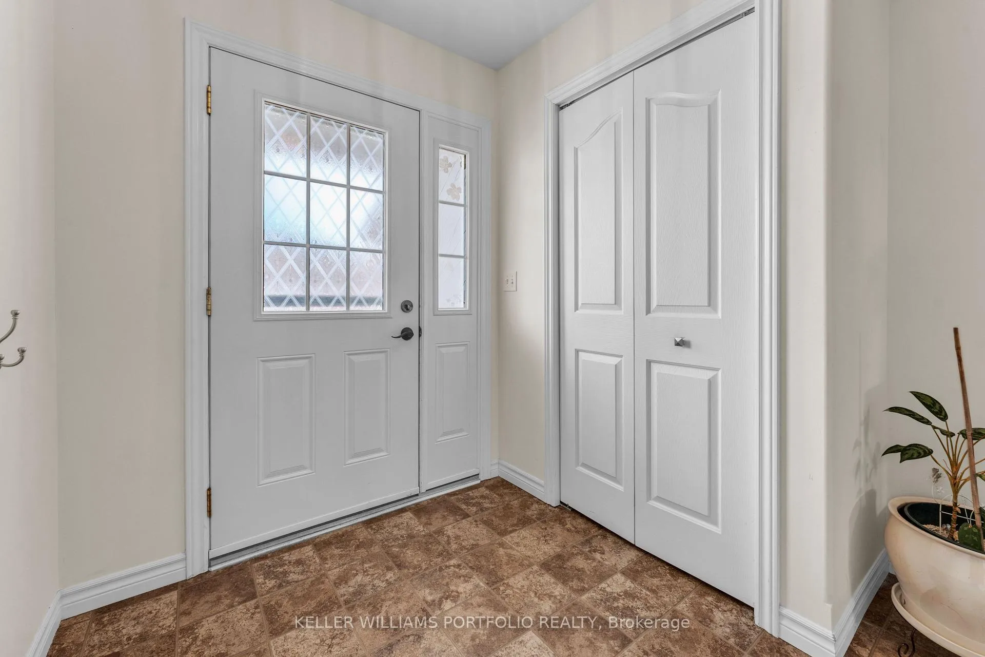 Photo 19 of 5 Karlee Court, Kingston, Rideau — HOMEH
