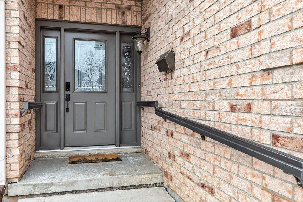 Photo 36 of 37 Garth Trails Crescent, Hamilton, Rural Glanbrook — HOMEH